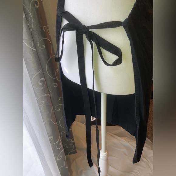 BBQ APRON SKELETON RIBCAGE SUGAR SKULLS FRONT POCKETS SIZE ADJUSTABLE GUC - Picture 4 of 11